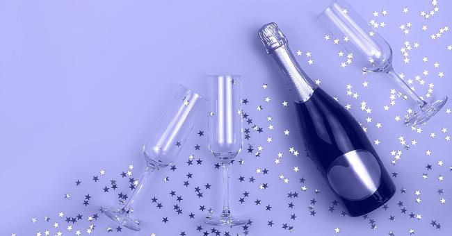 Top 5 Fashion and Apparel blogs for 2021 Champagne and glasses New Year's celebration